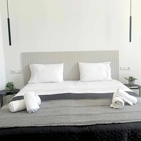 Maya Apartments, Modern And Convenient Apartments With Private Parking Skiathos Exteriér fotografie