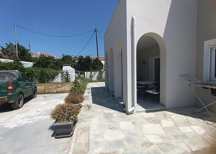 Maya Apartments, Modern And Convenient Apartments With Private Parking