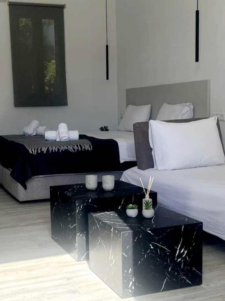 Maya Apartments, Modern And Convenient With Private Parking *