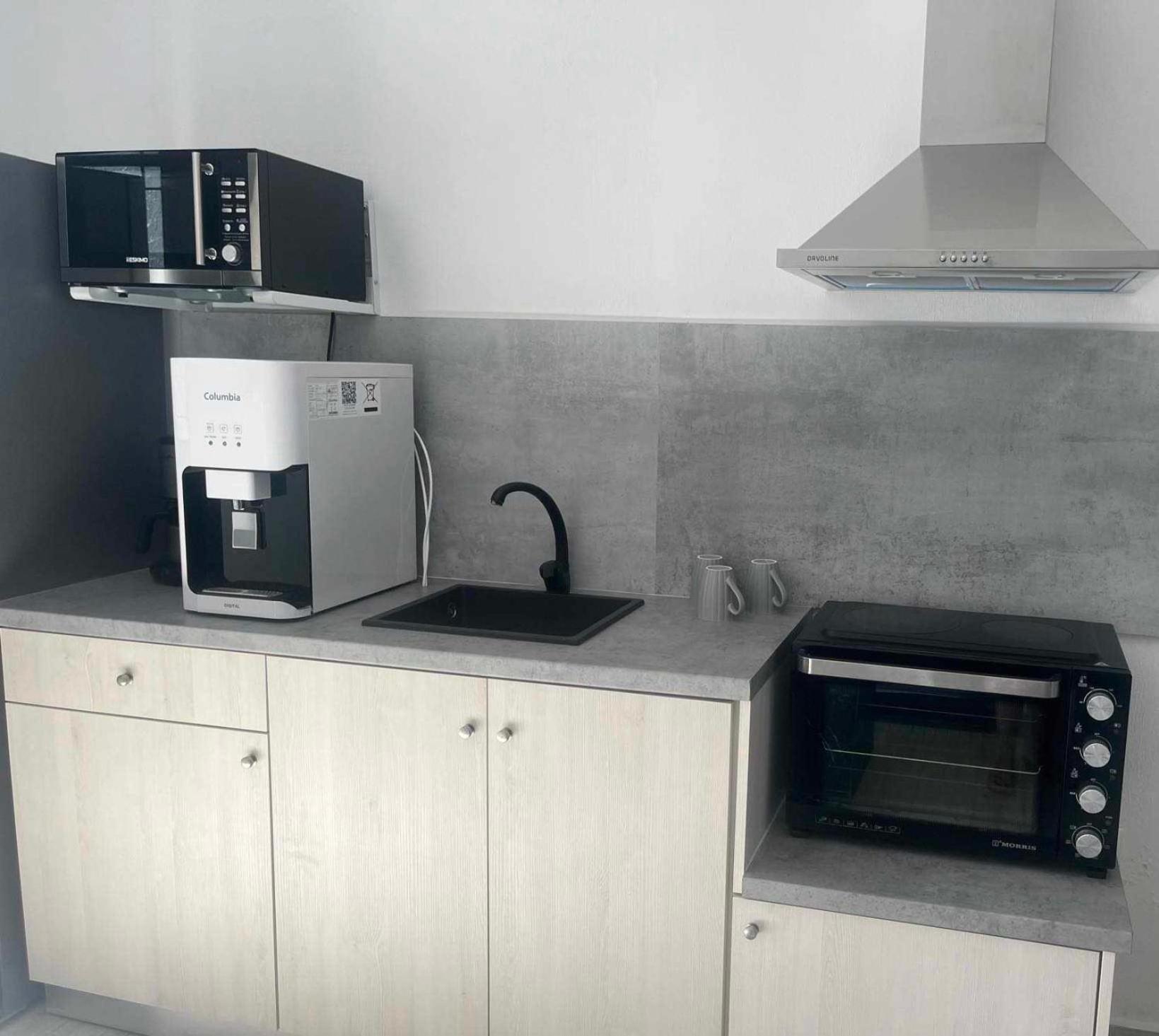 Maya Apartments, Modern And Convenient With Private Parking Διαμέρισμα