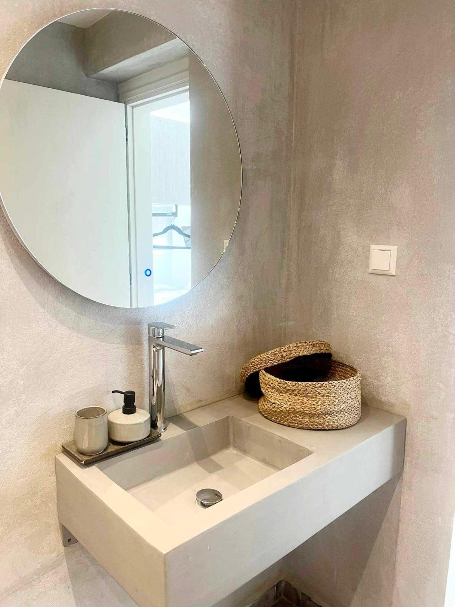 Maya Apartments, Modern And Convenient With Private Parking Σκιάθος Πόλη