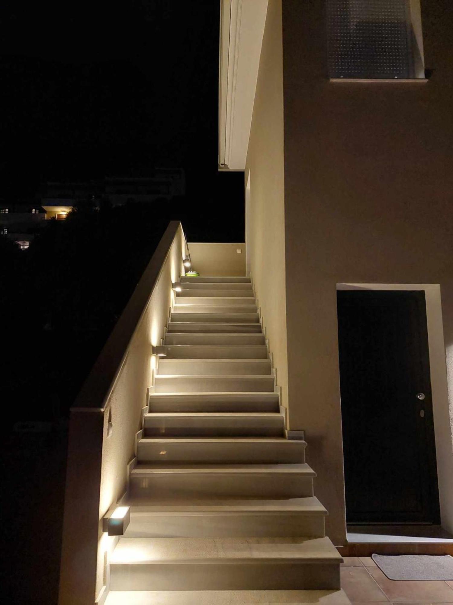 Διαμέρισμα Maya Apartments, Modern And Convenient With Private Parking