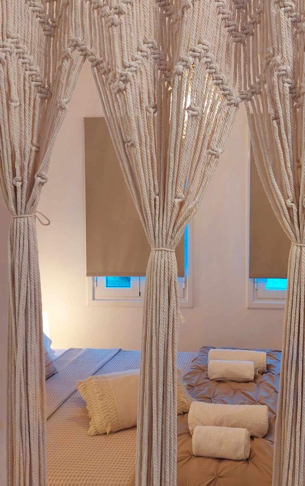 Maya Apartments, Modern And Convenient With Private Parking *