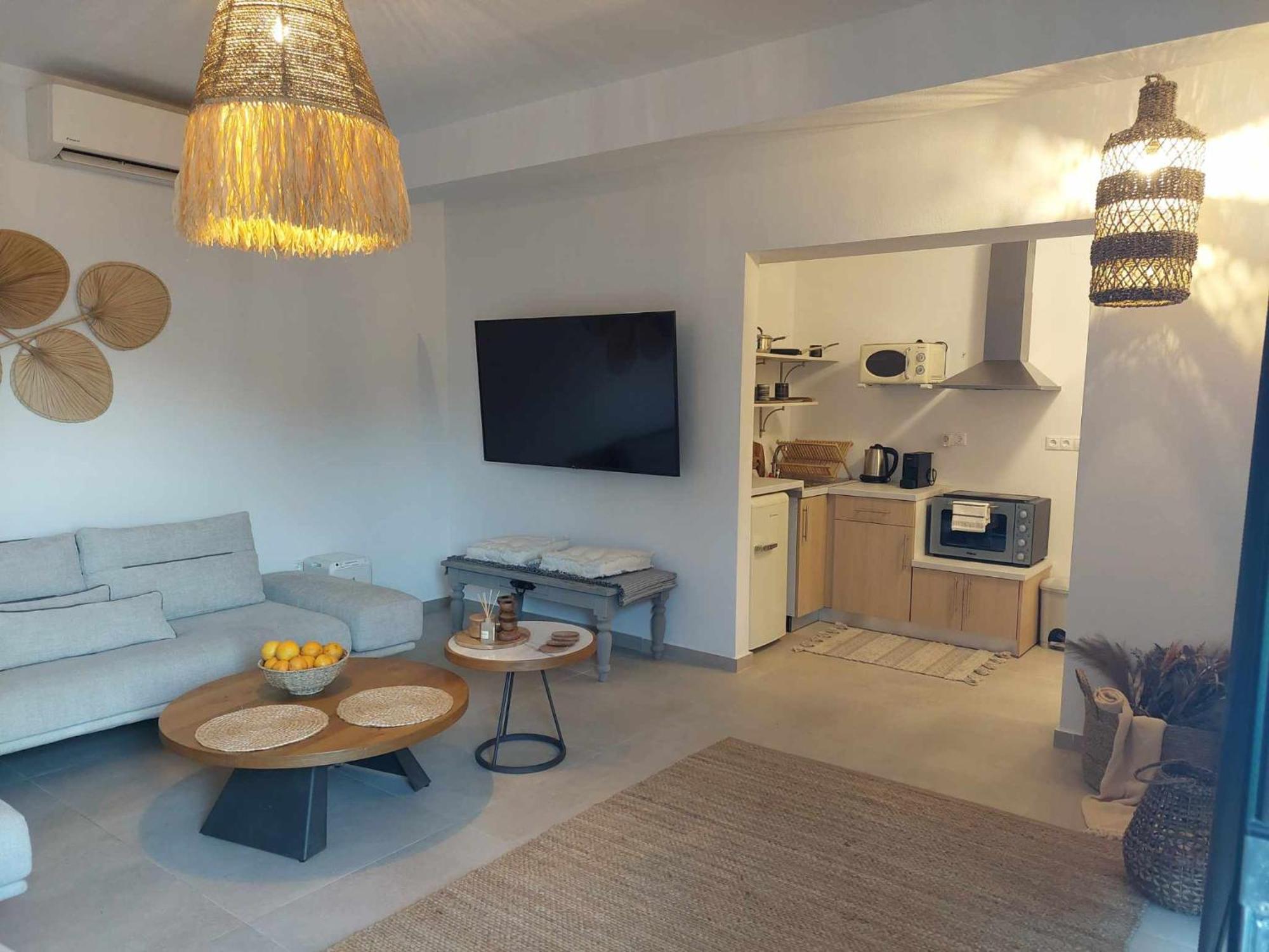 Maya Apartments, Modern And Convenient With Private Parking Σκιάθος Πόλη
