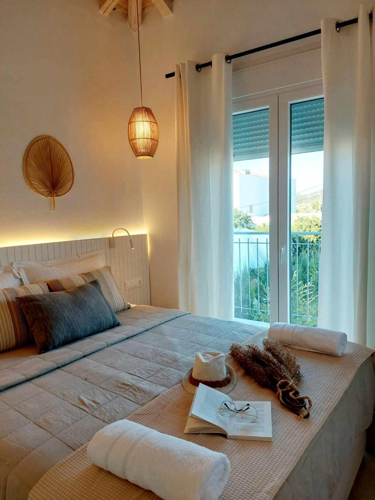 Maya Apartments, Modern And Convenient With Private Parking Skiathos Town