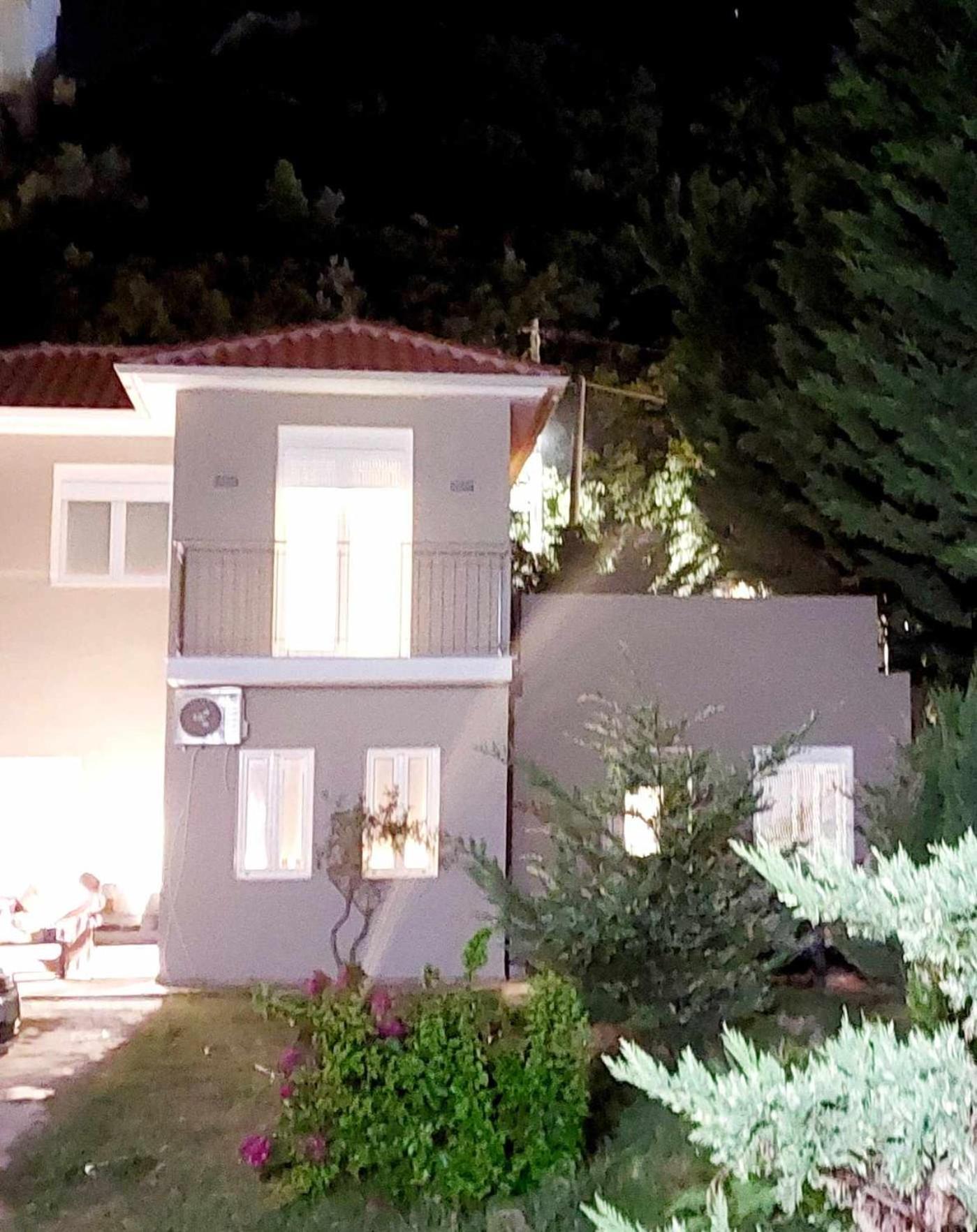 Maya Apartments, Modern And Convenient With Private Parking Διαμέρισμα