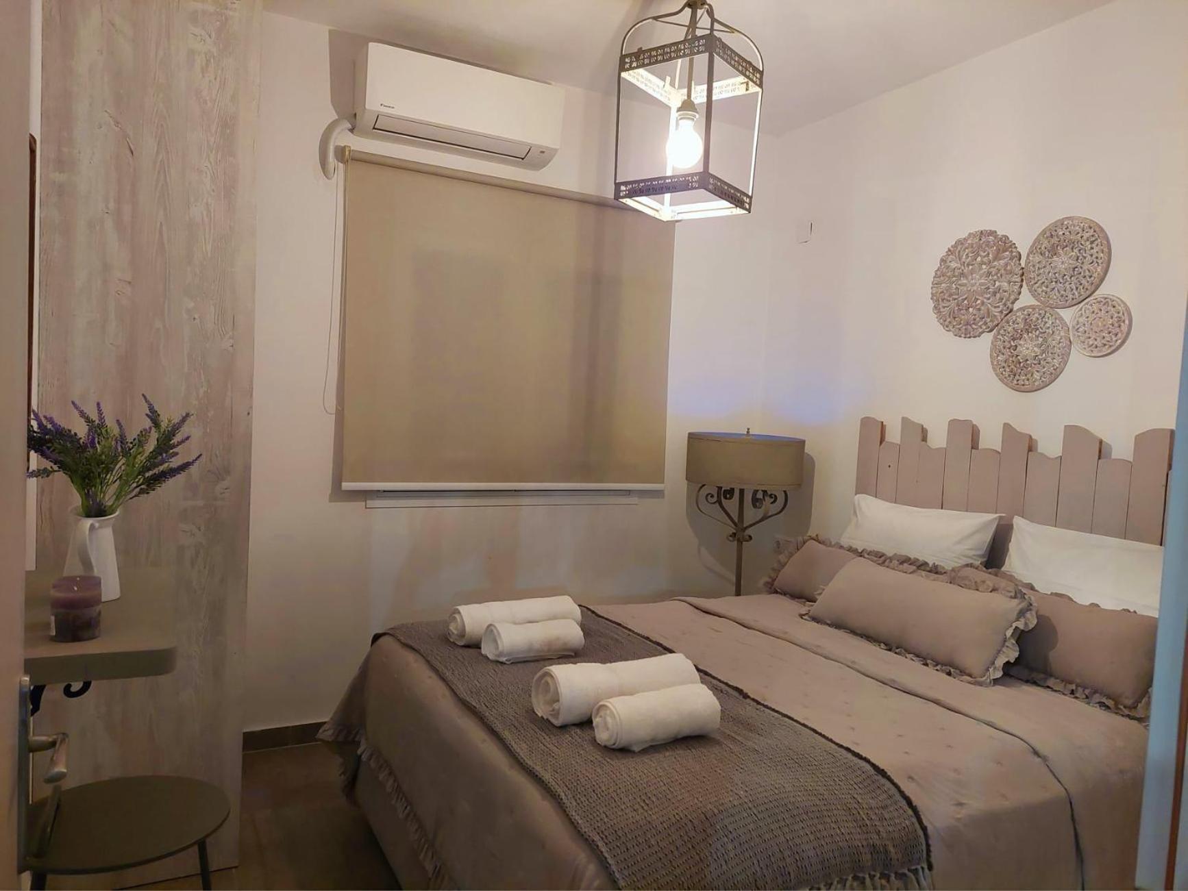 Maya Apartments, Modern And Convenient With Private Parking Apartmán